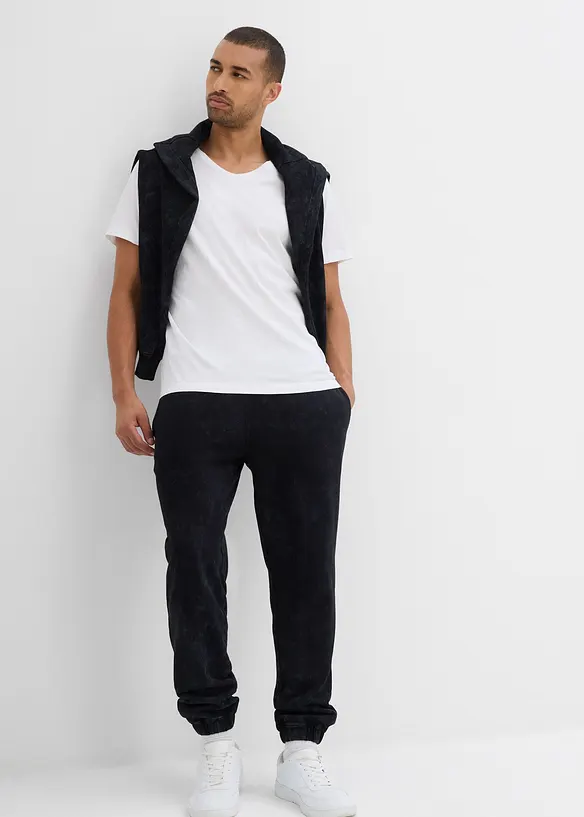 Sweatbukse i vasket look av 100% økologsik bomull, Loose Fit, bonprix