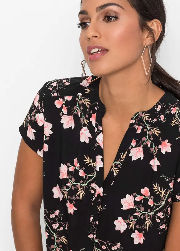 Kortermet bluse i 100% viskose, bonprix