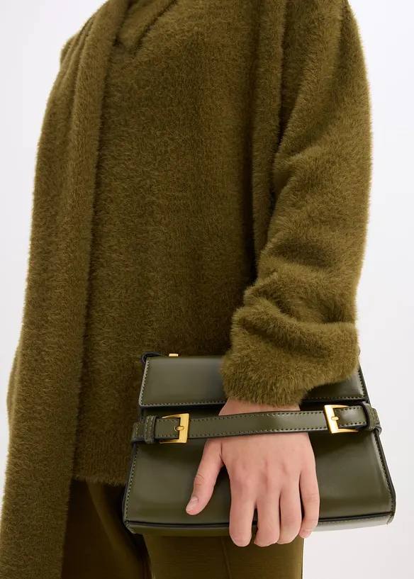Oversized genser med skjerf, bonprix