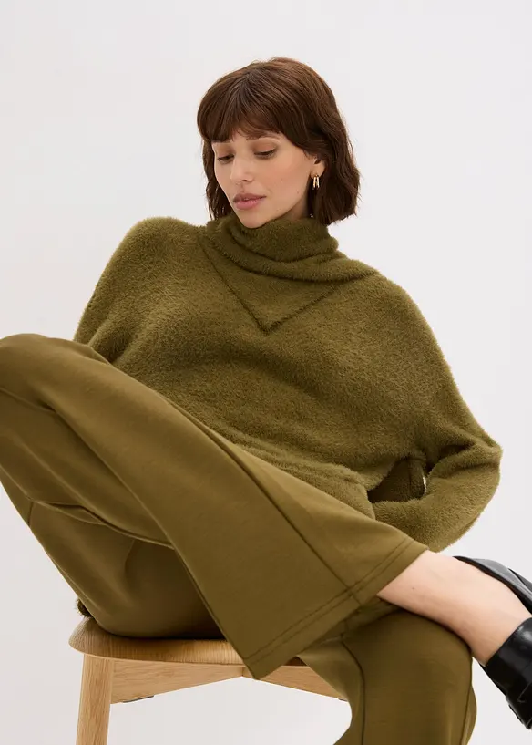 Oversized genser med skjerf, bonprix