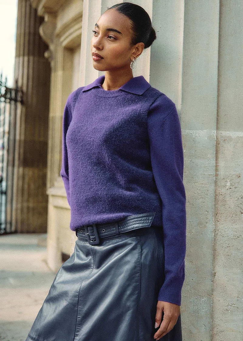 Lilla ullgenser med krage møter grått skinnskjørt.