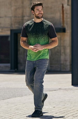 Herre - T-shirt av økologisk bomull - matt mose/sort print