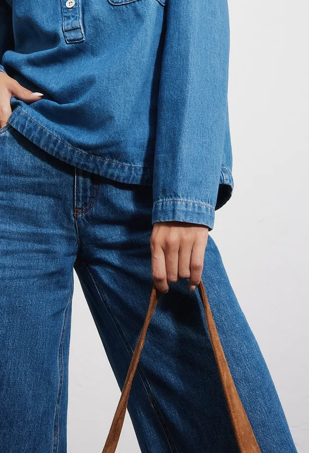 Dame - Denimbluse i tunikastil - bl&aring; denim used&nbsp;