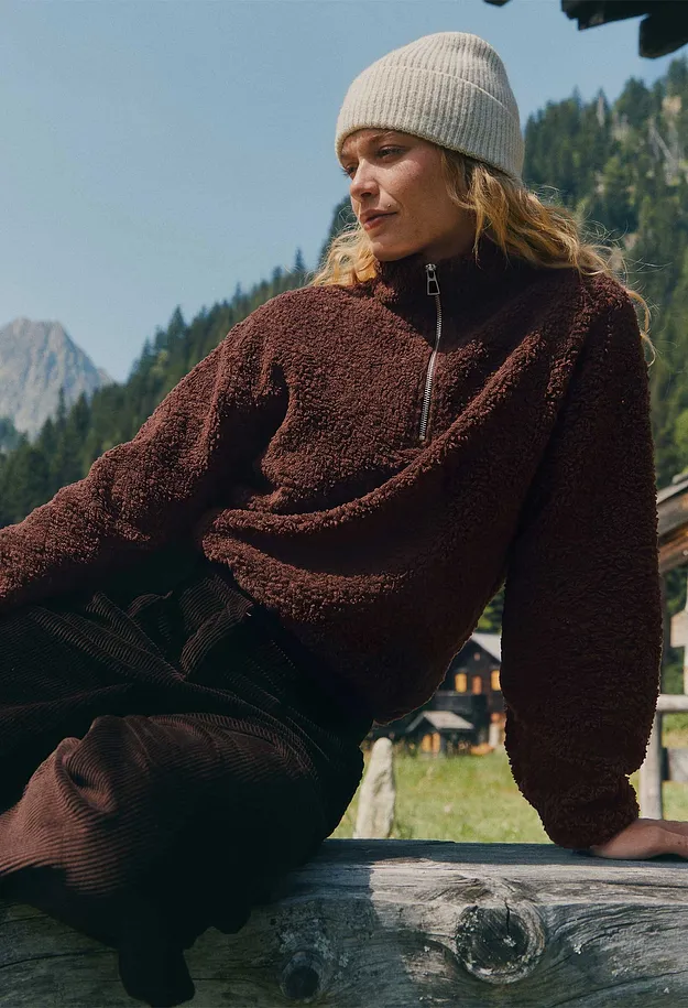Trendy - Half-zip-genser i boucl&eacute;stil - m&oslash;rkebrun