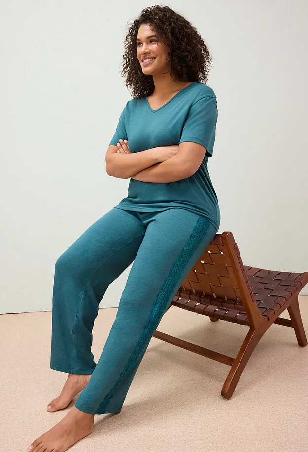 Dame - Pyjamas med viskose og blonde - peppergr&oslash;nn