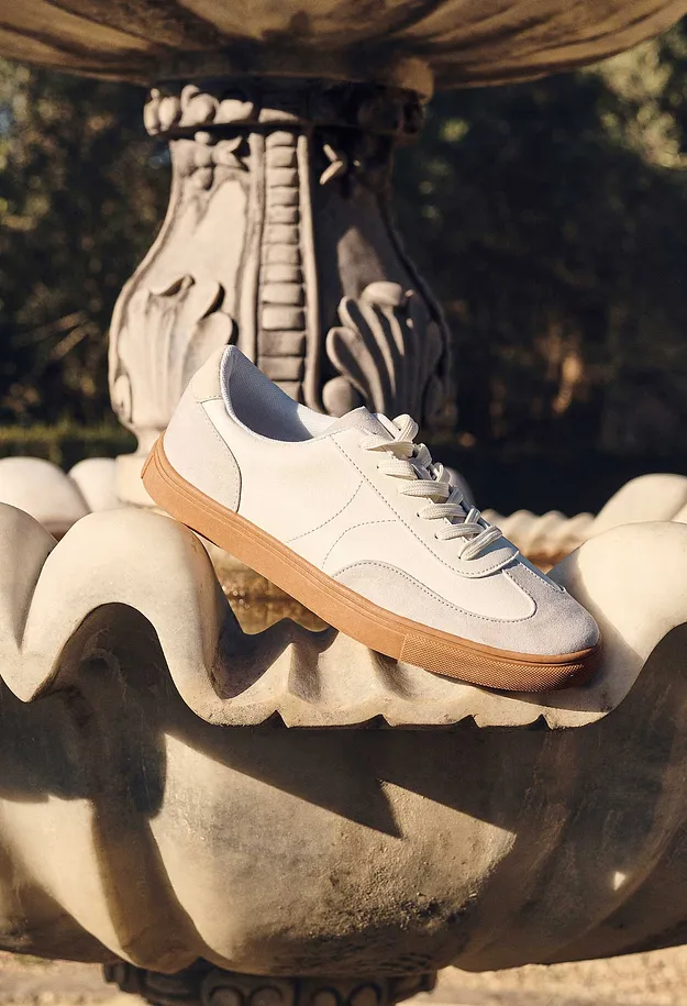 Dame - Sneakers i retrostil - naturhvit