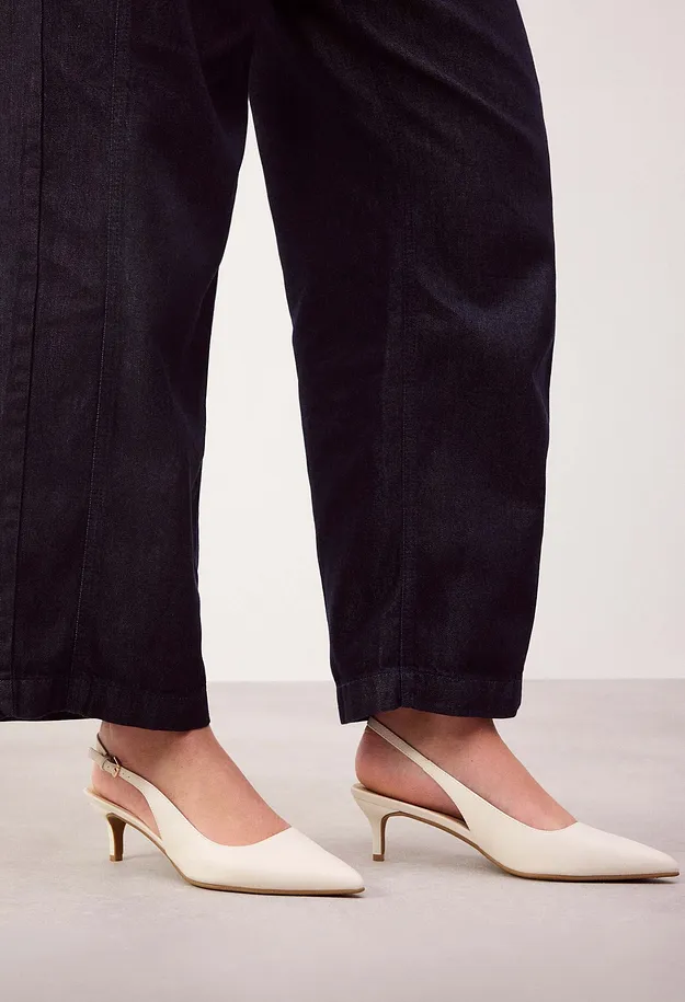 Dame - Slingbacks med smale h&aelig;ler - perlehvit