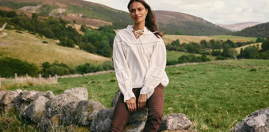 Dame - Slip on-bluse av fin viskosemiks - perlehvit