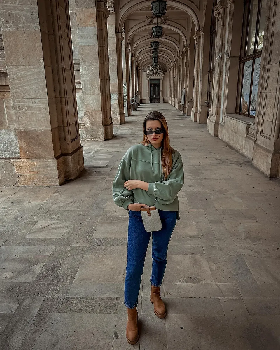 Dame - Mote - Sweat - Hettegensere