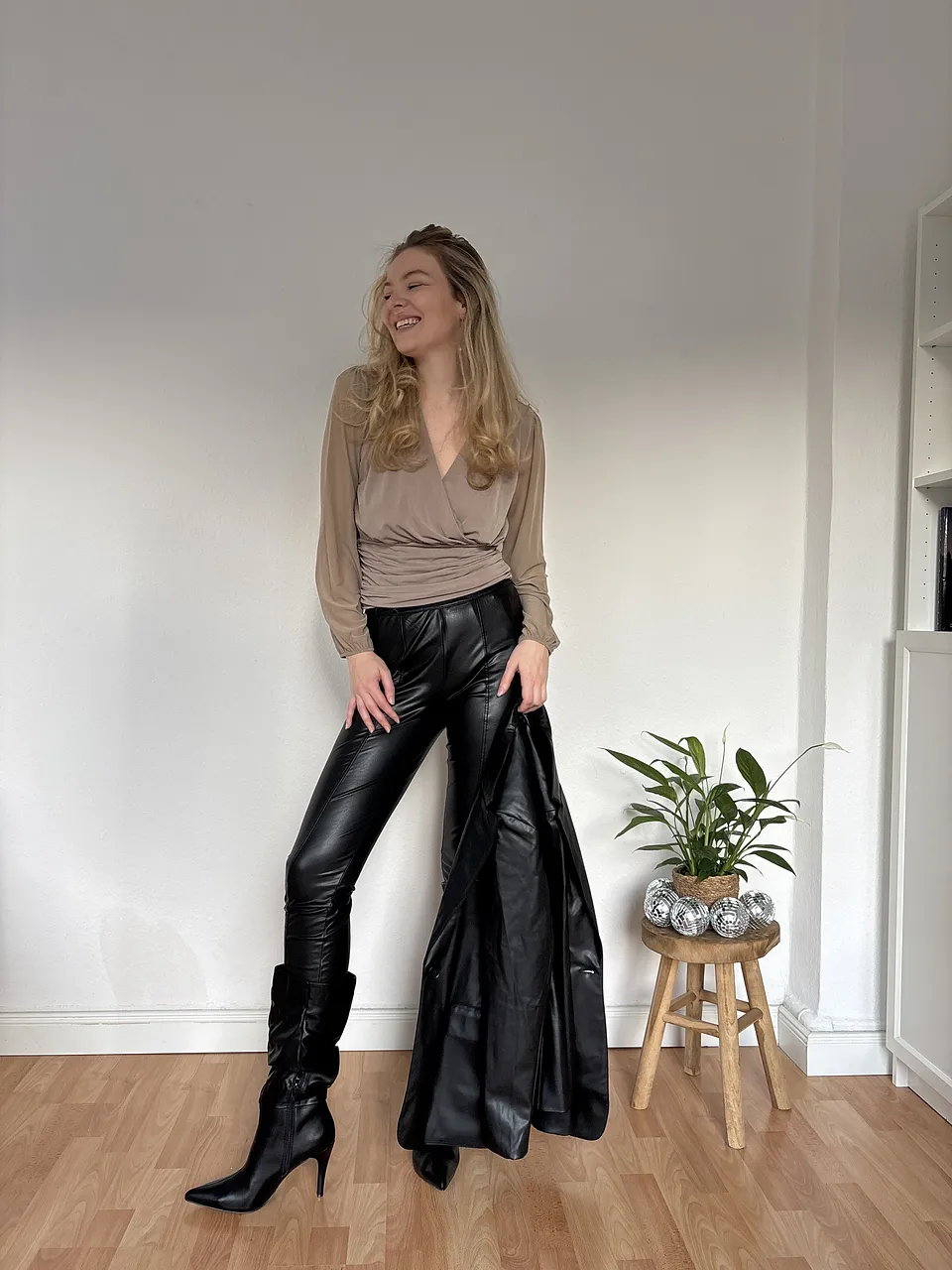 Dame - Kl&aelig;r - Shirts & topper - Langermede t-skjorter