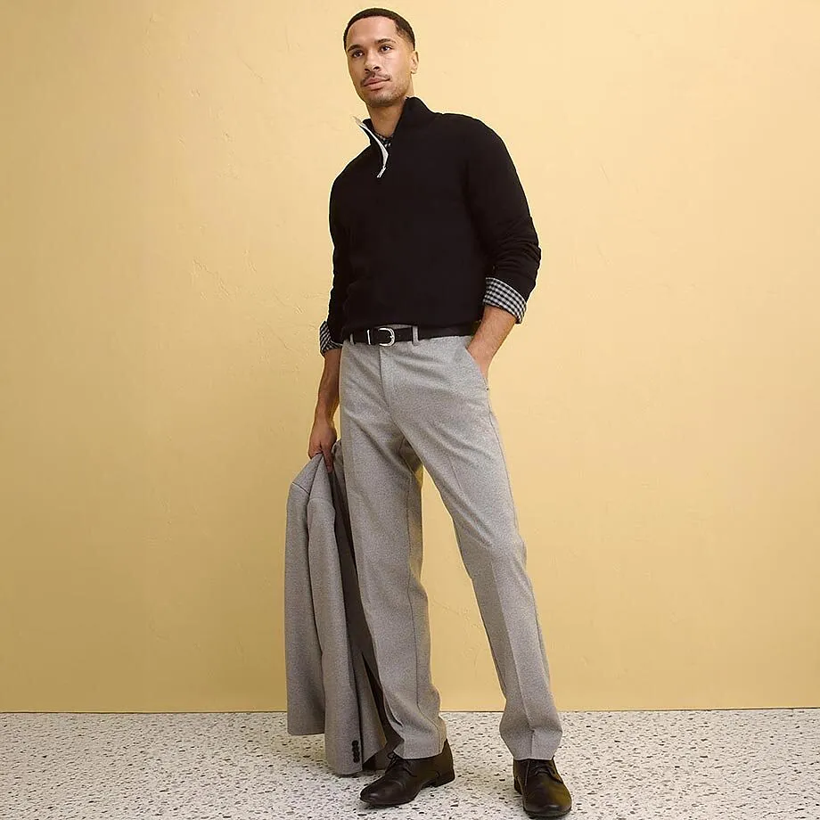 M&oslash;rk shirt med krage, gr&aring; dressbukse & blazer.