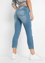 En kortere destroyed-jeans, bonprix