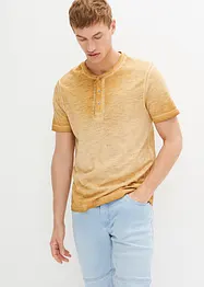 Henley T-skjorte av økologisk bomull med vasket look, kort arm, bonprix