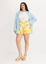 Shorts i strukturert viskose med blomstermønster, bonprix