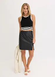 Strikket topp i kort modell med twisted nederkant, bonprix