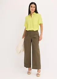 Kortermet bluse med brystlomme, bonprix