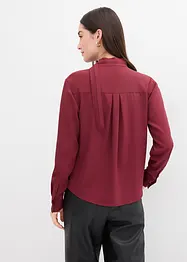 Topp i blusemateriale med lett glans, bonprix