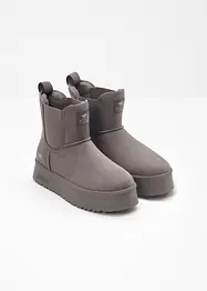 Platåboots fra Mustang, Mustang