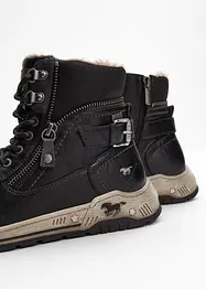 Ankelhøye sneakers fra Mustang, Mustang