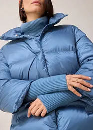 Dunjakke med resirkulert dun og ermer i strikket materiale, bonprix
