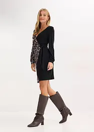 Figurnær minikjole med dyp utringning, bonprix