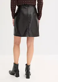 Skjørt av imitert lakkskinn med folde, bonprix