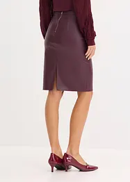 Knelangt skjørt i imitert skinn og smal modell, bonprix