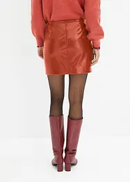 Kort skjørt i imitert skinn, bonprix