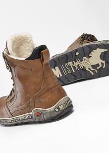 Snøreboots fra Mustang, Mustang