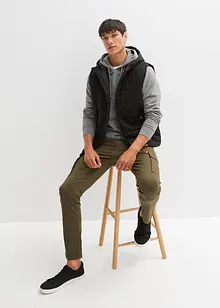 Vattert vest med hette og detaljer i imitert skinn, bonprix