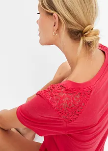 Kort pyjamas med fin blondebesetning, bonprix