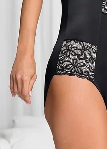 Shape-truse med sterkt formende egenskaper, bonprix