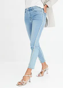 Jeans med strass-applikasjon, bonprix