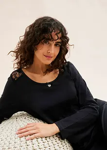 Pyjamas med delikat blonde, bonprix