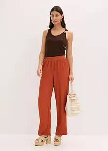 Ribbet topp med pyntespenne i hamret materiale, bonprix