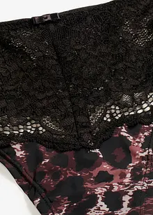 Stringtruse i nydelig blondemateriale, bonprix