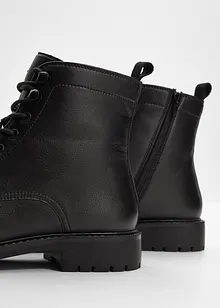 Snøreboots med profilert såle, bonprix