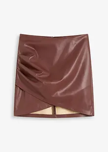 Kort skjørt i imitert skinn, bonprix