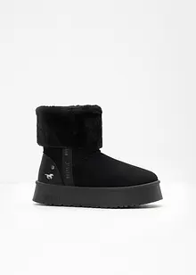 Platåboots fra Mustang, Mustang