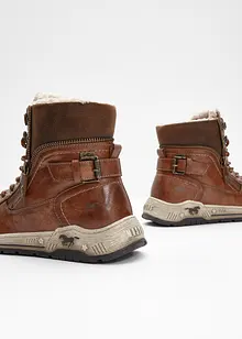 Ankelhøye sneakers fra Mustang, Mustang