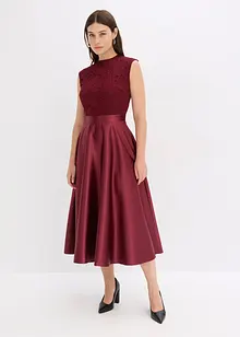 Midikjole i glansfull sateng med blonder, bonprix