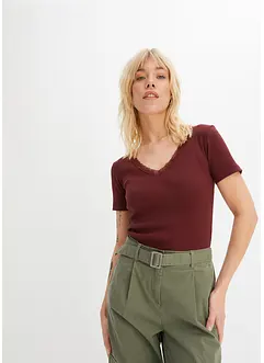 Ribbet topp med blonde, bonprix