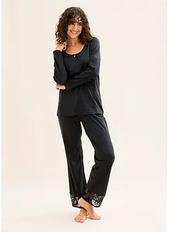 Pyjamas med delikat blonde, bonprix
