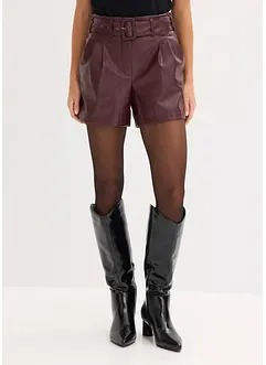 Shorts i imitert skinn med belte, bonprix