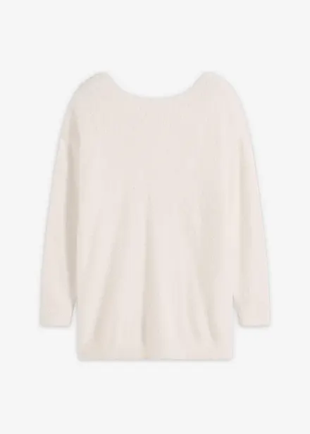 Lang genser i mykt fjærgarn