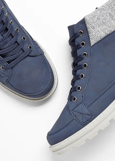 Snøreboots med profilert såle, bonprix