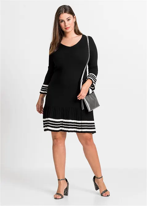 Strikkekjole av myk viskosemiks, bonprix