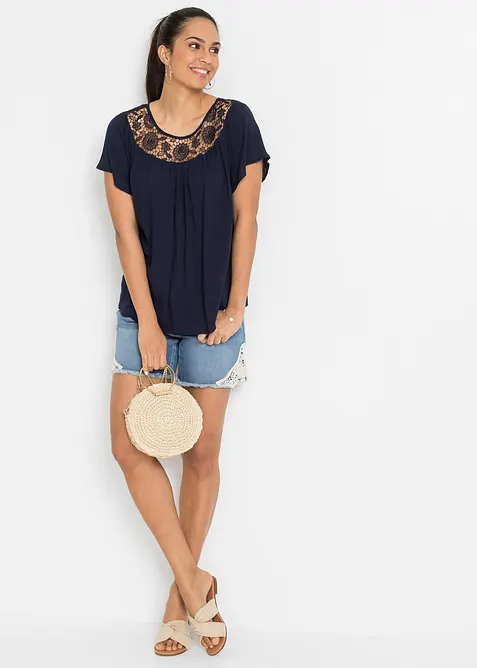 Bluse med blonder, bonprix