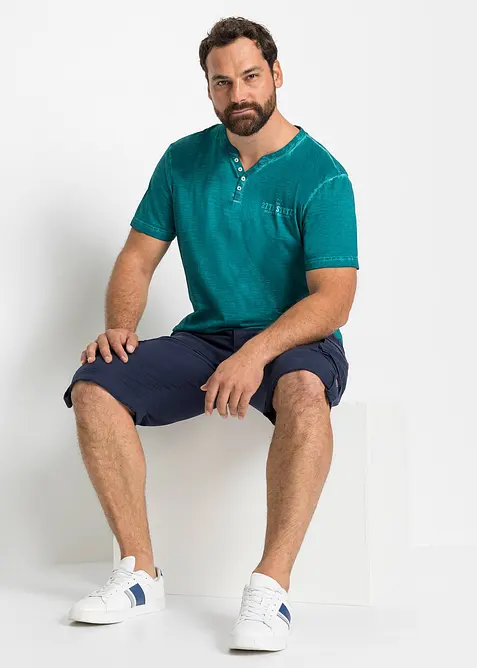 Henley T-skjorte med korte ermer, i vasket stil av 100% &oslash;kologisk bomull, bonprix