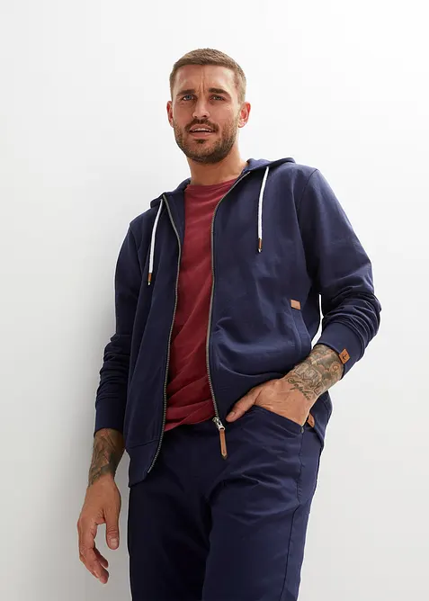 Hettejakke med detaljer i imitert skinn, bonprix